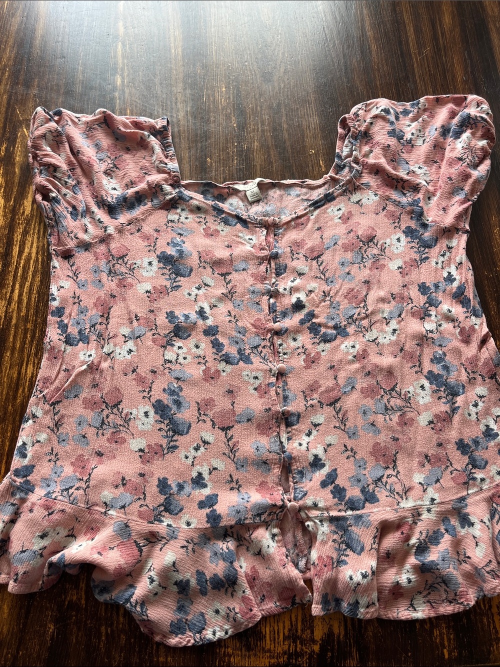 LAST  CHANCE! Pink Floral Button-Front Ruffle Short Sleeve Top
